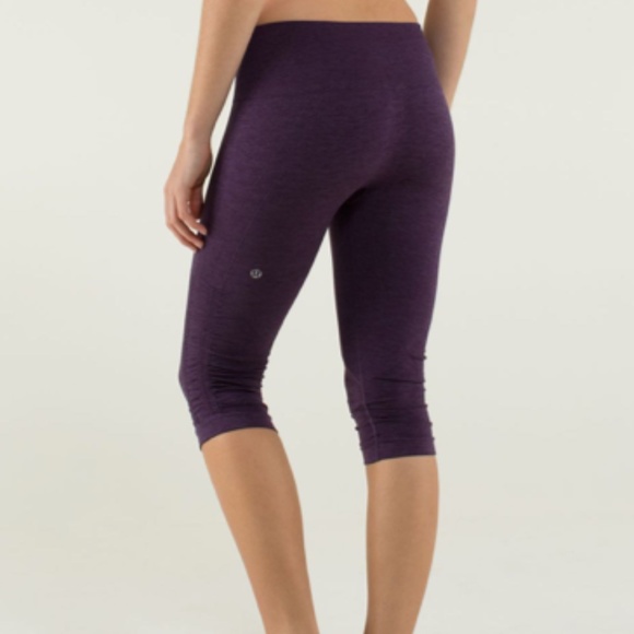 Lululemon In the Flow Crop II (HEATHERED DEEP ZINFANDEL) - Picture 3 of 6